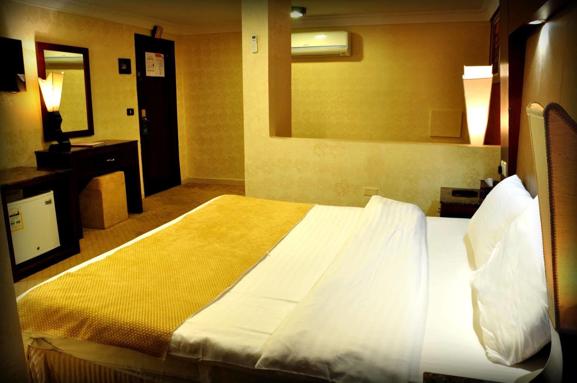 Al Higgi Hotel Yanbu Εξωτερικό φωτογραφία