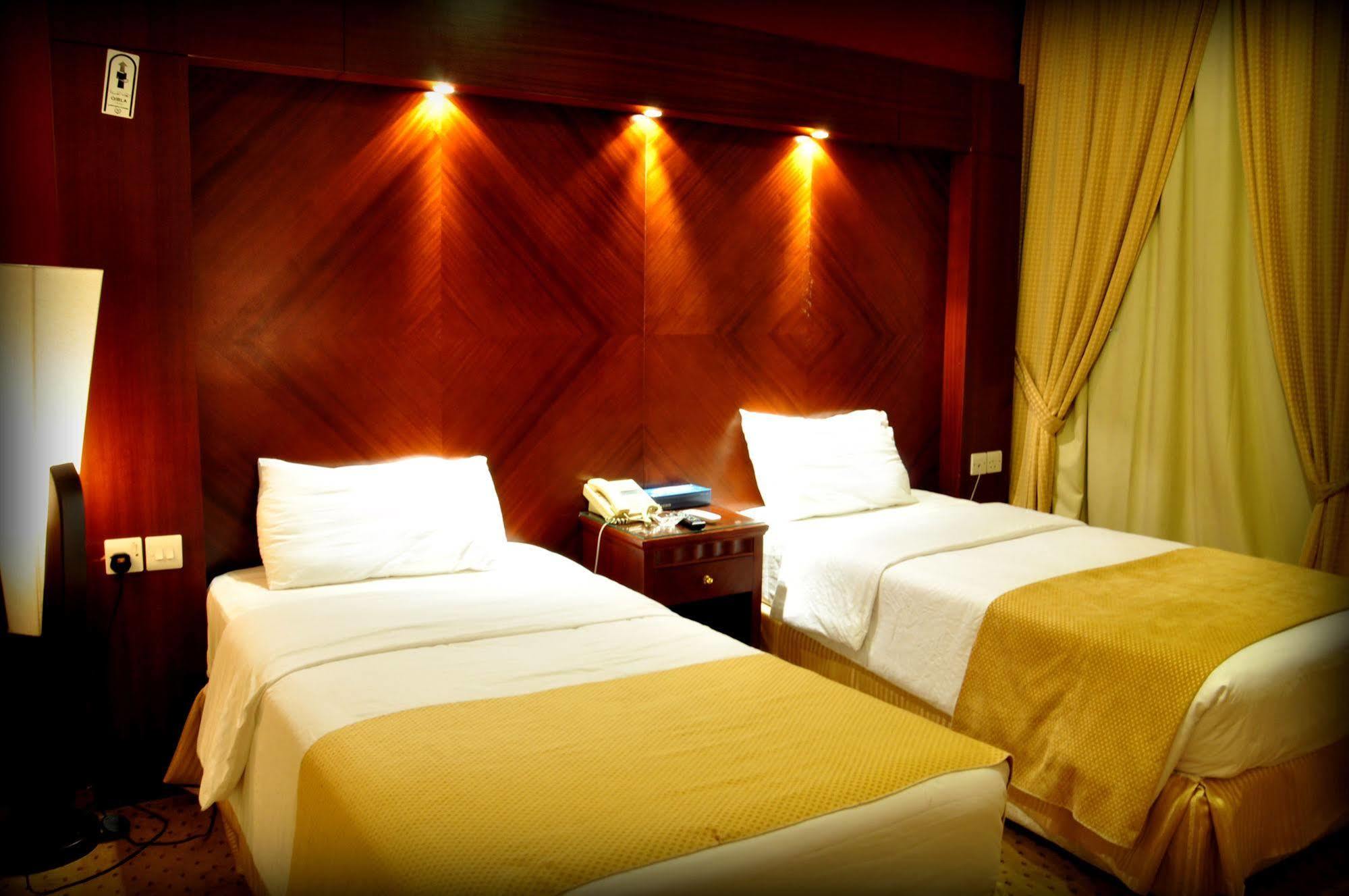 Al Higgi Hotel Yanbu Εξωτερικό φωτογραφία